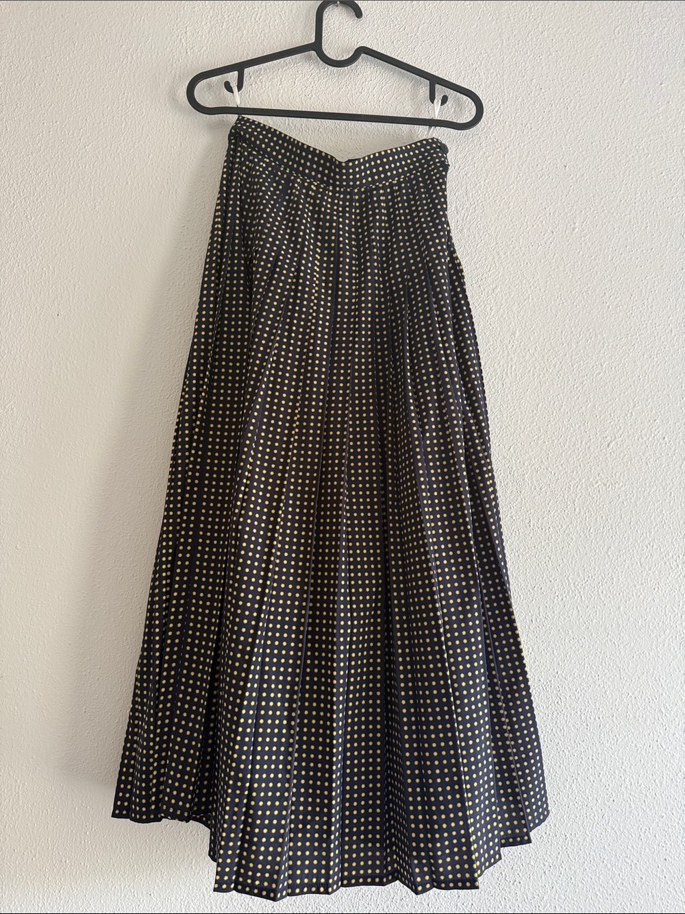 Vintage Jaeger Yellow Polka Dot Navy Pleated Skirt Great Britain